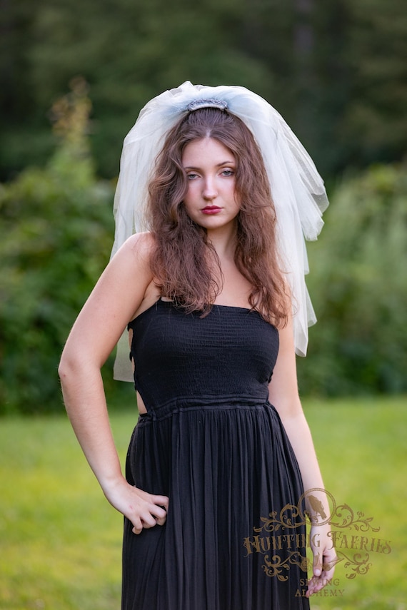 Celestial Ghost Bride Veil: Glitter Tulle Halloween Costume Headpiece
