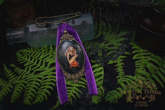 Vintage Pinup Witch Victorian Brooch with Kilt Pin and Velvet Ribbon, Witch Hat Accessory, Halloween Accessory, Witchcore Jewelry