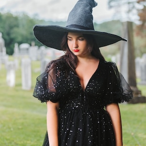 Beatrice Extra Large Brim Witch Hat in Charcoal Felt, crooked witch hat, ren faire hat, sorceress hat, hedge witch hat, classic witch hat image 6