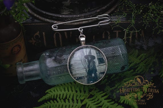 Vintage Style Witch Photo Brooch with Kilt Pin, Witch Hat Accessory, Witchcore Jewelry, Halloween Pin, Instant Witch Relative!