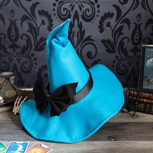 Luna Felt Witch Hat in 10 Colors With Optional Bat and Tulle Decoration, wicked witch hat, wizard hat, mage hat, for costume and cosplay
