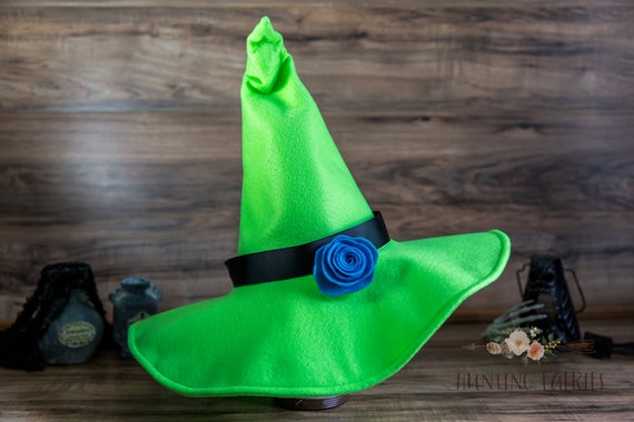 Luna Felt Witch Hat in 10 Colors With Optional Bat and Tulle Decoration, wicked witch hat, wizard hat, mage hat, for costume and cosplay