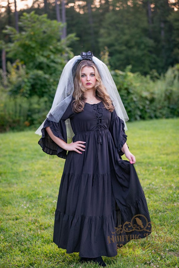 Corpse Bridal Veil, Ghost Bride Veil, Bachelorette Veil, Goth Veil, Halloween Wedding Veil, Halloween Costume Headpiece