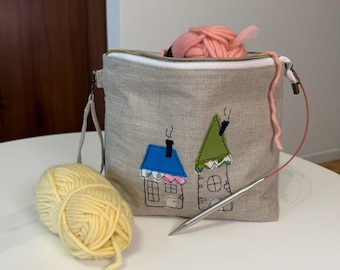 Linen Knitting Project Bag with Zipper, Embroidered House Design, Yarn Storage Pouch, Removable Handle