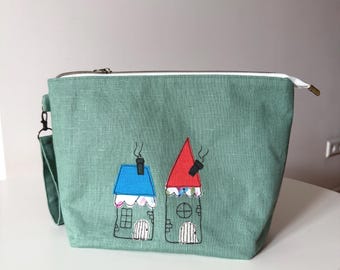 Handmade Knitting Project Bag, Linen Yarn Storage Pouch with Zipper, Embroidered Gift for Knitters