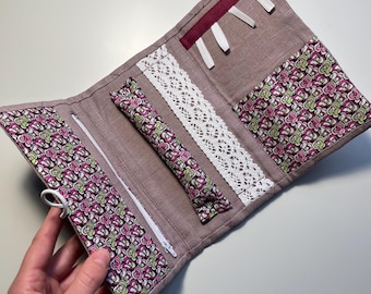 Travel Jewelry Organizer: Compact Jewelry Roll, Earring & Ring Storage