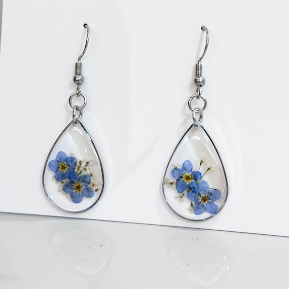 押し花のイヤリング　勿忘草　ハンドメイド 押し花のイヤリング 勿忘草 ハンドメイド 【公式通販】