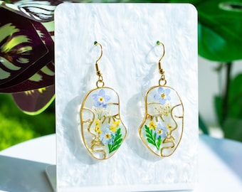 Pendientes de nomeolvides con cara abstracta, conjunto de joyas de resina floral, collar de flores prensadas hecho a mano, regalo de Navidad y graduación.