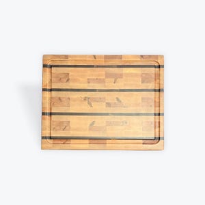 End Grain Cutting Board – Maple & Walnut Striped Butcher BlockEnd Grain Cutting