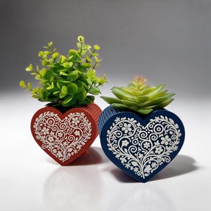 Heart Planter | Heart Plant Pot | Cute Indoor Planter | Heart Succulent Holder | Romantic Home Decor - CAN Dispatch