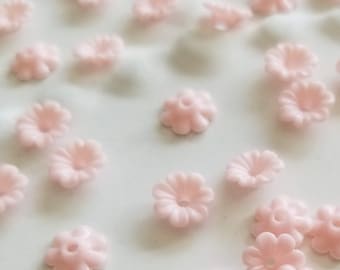 25 Pink 1 cm Vintage 1950s Plastic Flowers