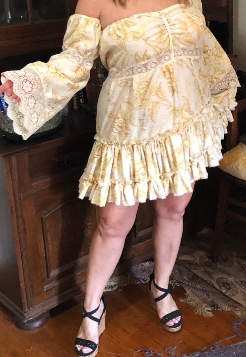 Marigold Vintage Yellow Floral Above the Knee Ruffled Baby Doll Dress Bohemian