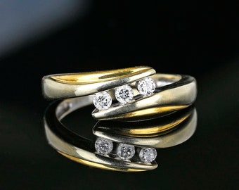 Vintage Two Tone Diamond Ring Band, 14K Gold Diagonal .25 Carat Diamond CrossOver Ring, Statement Diamond Band, Vintage Jewelry