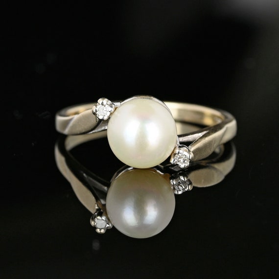 Vintage Bypass Diamond Pearl Ring, 14K White Gold… - image 1