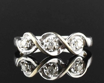 Vintage Diamond Three Stone Ring, 10K White Gold Diamond Twist Style Ring, Vintage Bridal Jewelry, Sz 6.75