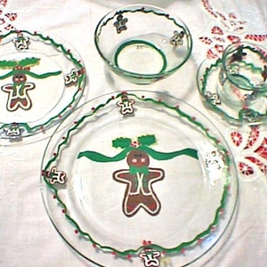 Christmas dinnerware, Christmas plates,Holiday Dinnerware, Gingerbread, Dinner Plates , Dessert plates