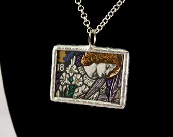 Free Shipping in US Folk Reindeer and Flowers Tassel Necklace Round Soldered Pendant