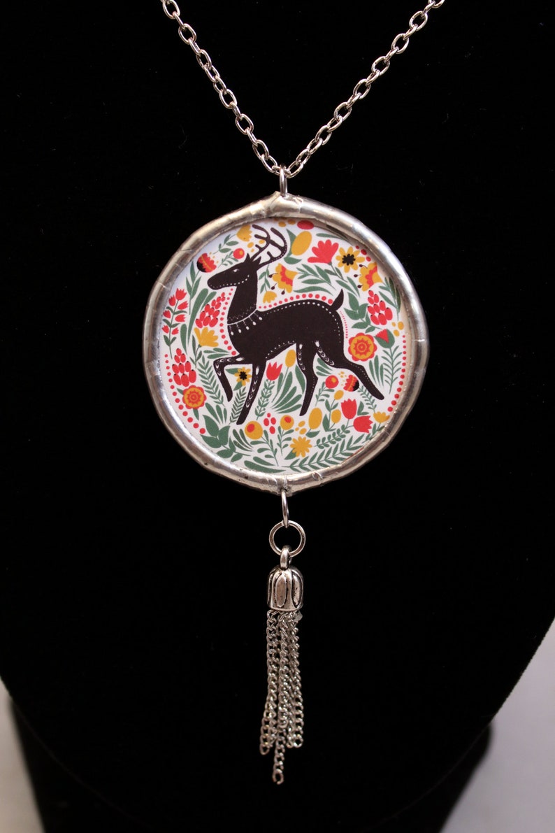 Free Shipping in US Folk Reindeer and Flowers Tassel Necklace Round Soldered Pendant