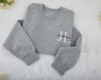 Kundenspezifisches gesticktes Paar-Sweatshirt, personalisierter Paare Hoodie mit Namen, gesticktes Paare Outfit, Jahrestag Datum Paar-Sweatshirt