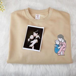 Personalized Embroidered Portrait from Photo Sweatshirt, Embroidered Picture Hoodie, Custom Family Outline Photo,Unique Mother&#39;s Day Gifts