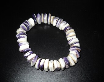 Wampum Stretch Bracelet Hand Carved from Quahog Shell size 8 inches ~ 41 beads