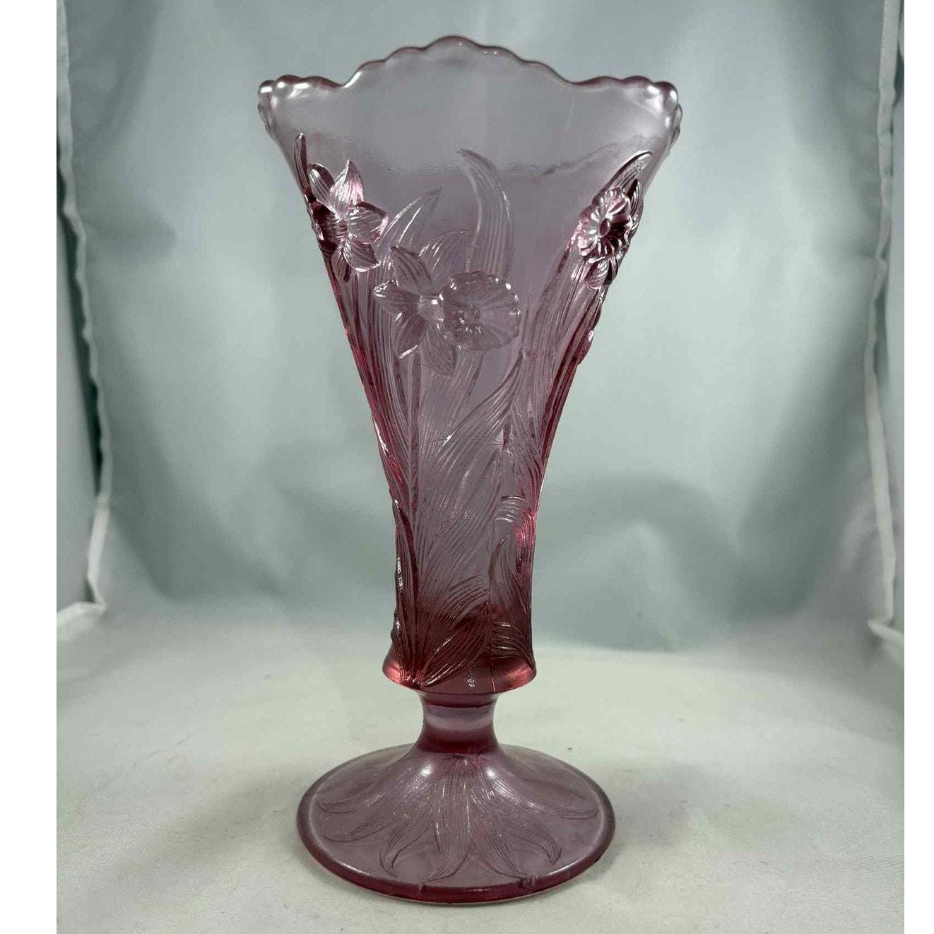 Vtg Fenton Art Glass Dusty Rose Pink/purple Daffodil Vase 95th