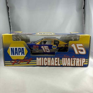 NAPA #15 マイケル・ウォルトリップ・レーシング モンテカルロカー 2001 デイトナ 500 優勝 1:24 NIB