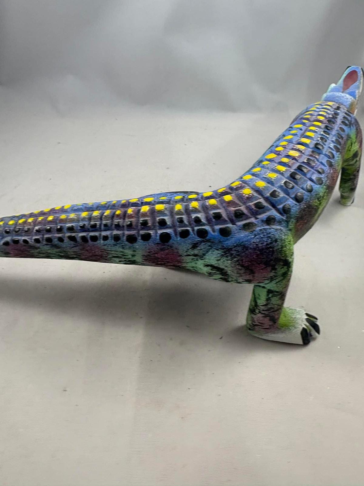 Vtg Inocencio Vasquez Melchor Hand Carved/painted Wooden Alebrije