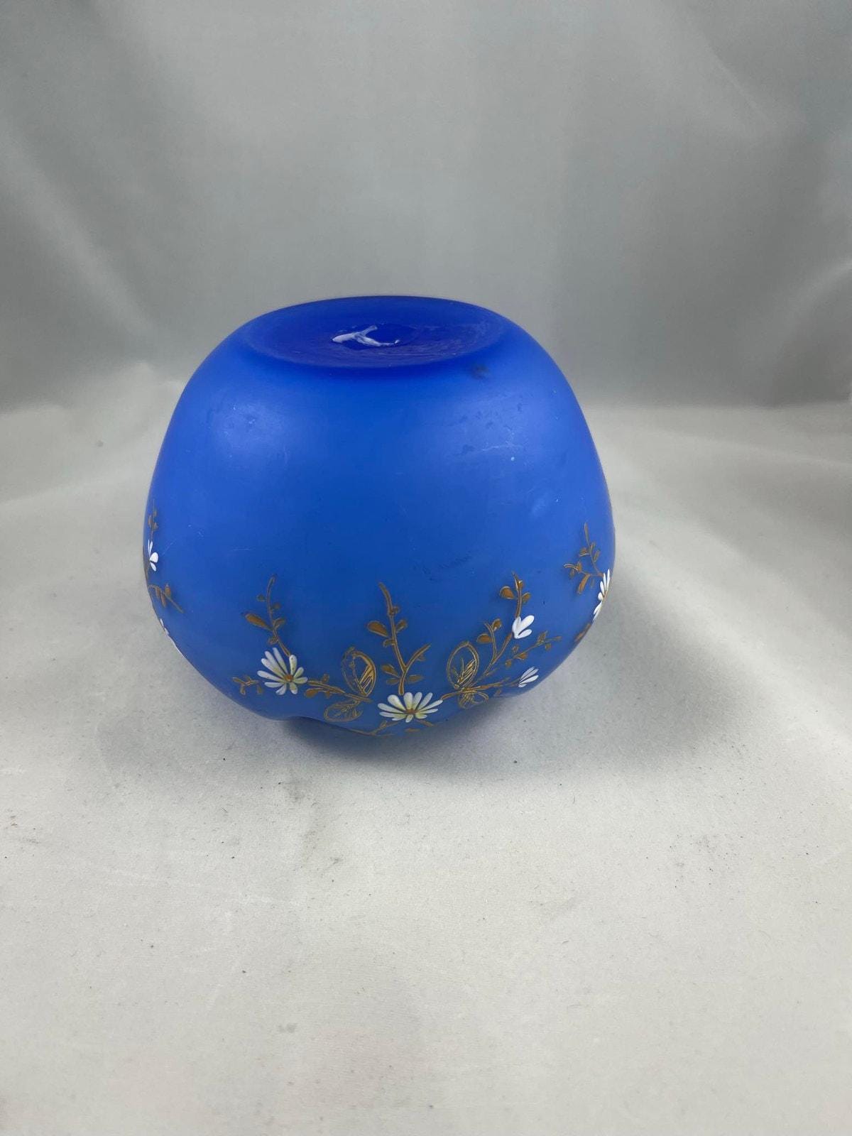 ヴィンテージ フェントン ブルー/ホワイト サテン ローズ ボウル