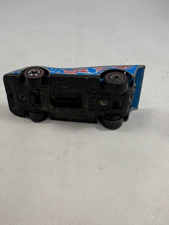 1973 Hot Wheels American Victory Blue Race Car Redline Series