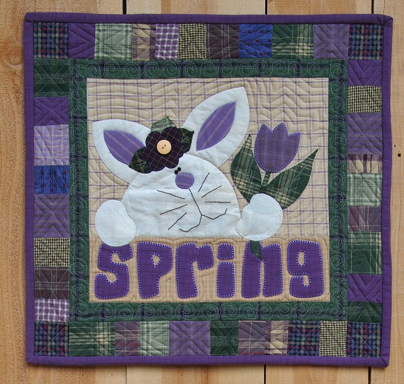 It's Spring, Downloadable PDF Quilt Pattern image 1