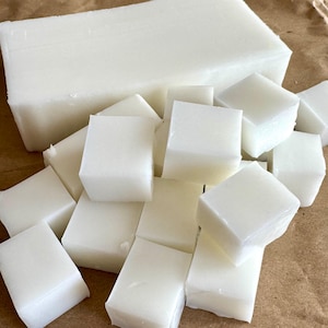 Goat’s Milk Melt and Pour Soap Base - 5 lb | Natural White Soap Base for DIY Soap Making | SLS-Free & Skin-Nourishing