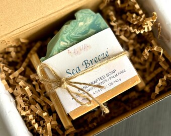 Handmade Soap Gift Box: Natural Artisan Soap Set with Wooden Dish