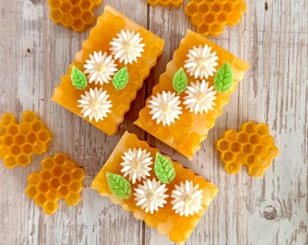Honeycomb Soap Bar – Handmade Honey Scented Glycerin Soap