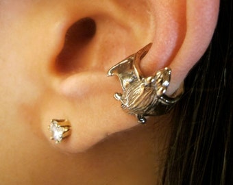 Halloween Jewelry Halloween Earring Bat Ear Cuff Bronze Ear Cuff Non Pierced Earring Small Cuff Animal Earring Bat Earring Bat Earrings