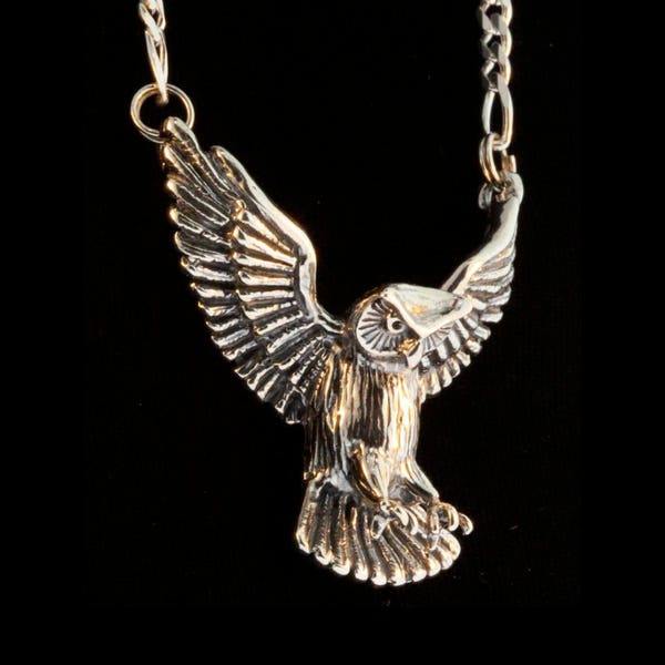 Owl Necklace Silver Owl Pendant Owl Jewelry - Owl Neckpiece - Silver Owl