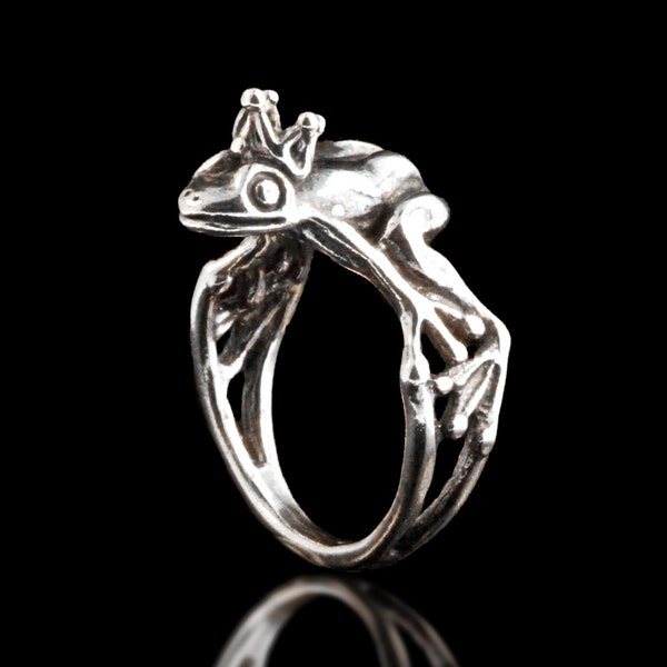 Frog Ring Silver Frog Enchanted Frog Prince Ring Frog Jewelry Frog Prince Animal Ring Frog Stuff Silly Jewelry Gift For Girlfriend Crown