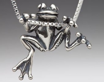 Silver Tree Frog Necklace with Sterling Silver Box Chain