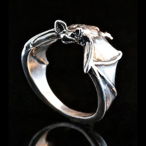 Silver Bat Ring Silver Classic Bat Ring Bat Jewelry Halloween Ring Halloween Jewelry Animal Ring Solid Silver Ring Statement Ring Bat Lover