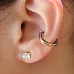 Small Ear Cuff Horseshoe Ear Cuff Bronze Horseshoe Jewelry Horseshoe Earring Good Luck Horseshoe Ear Cuff Cartilage Helix Cuff
