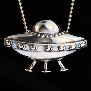 Flying Saucer Pendant UFO Charm Alien Ship Necklace Alien Jewelry UFO Jewelry Space Charm Cosmic Necklace Sci-Fi Jewelry Spaceship Necklace