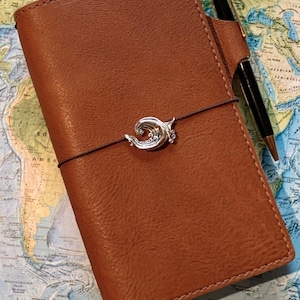 Charm pour carnet du voyageur Rip Curl Wave en argent sterling Art nouveau breloque pour journal grande vague explorateur de l'aventure souvenir souvenir cadeau de voyage