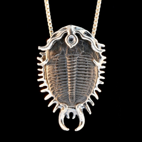 Huge Spikes! Navajo Detailed Sterling Native American Jewelry Silver Colossal Ring Huge Spikes! Navajo Detailed Sterling Native American Jewelry Silver Colossal Ring