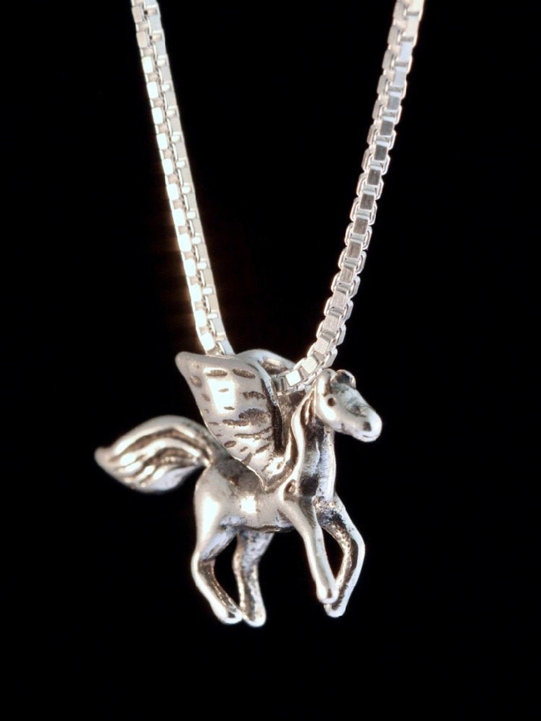 nanini❣️￼ペガサスモチーフペンダントトップ　チャーム ペガサスチャーム - Etsy 日本