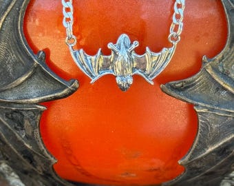 Colgante de murciélago volador con cadena Figero - Plata de ley - Joyería para las fiestas de octubre