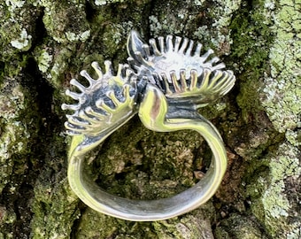 Venus Flytrap Ring - Sterling Silver - Carnivorous Plant Jewelry | Botanical Statement | Marty Magic