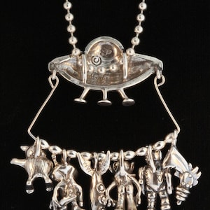 BEEFLYING 36Pcs Space Theme Charms - Astronaut Rocket Planet Keychain Pendants For DIY Jewelry Making