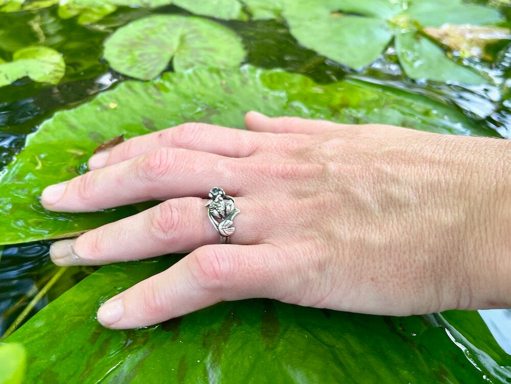 Frog Ring Silver Lilypad Ring Frog Jewelry Frog Flower Frog Ring Silver Lilypad Ring Frog Jewelry Frog Flower