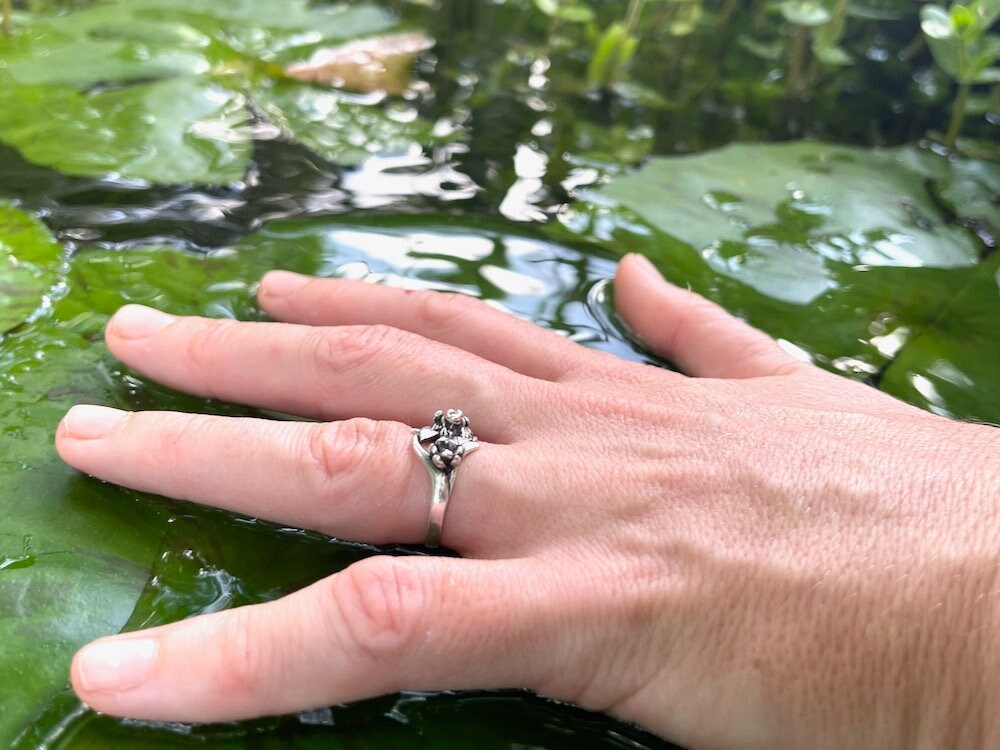 Frog Ring Silver Lilypad Ring Frog Jewelry Frog Flower Frog Ring Silver Lilypad Ring Frog Jewelry Frog Flower