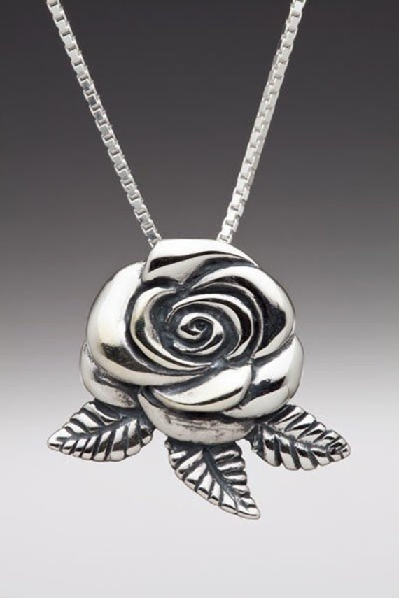 ★早期完売★STONEHENgE★Love Duet★Silver Flower Necklace★ 16 Inch Sterling Silver Two Tone Beautiful Flower Pendant
